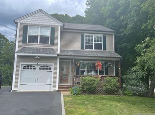 72 Brook St, Ansonia, CT 06401