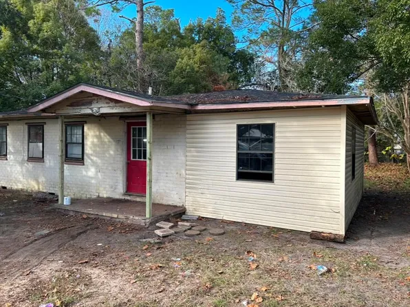 (undisclosed Address), Douglas, GA 31533