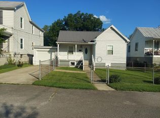 424 Edgewater Ave, Irvine, KY 40336