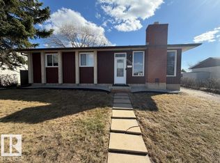 11323 162nd Ave NW, Edmonton, AB T5X2L3