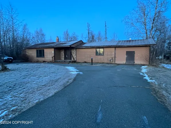 1481 N Catalina Dr, Wasilla, AK 99654