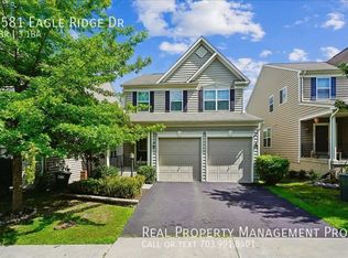 3581 Eagle Ridge Dr, Woodbridge, VA 22191