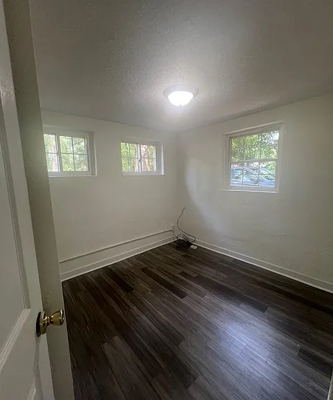 212 W Wood St #212B — Photo 3