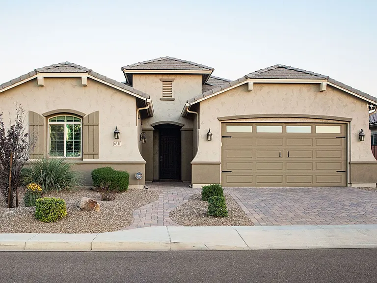 6331 S Fresno St — Photo 1