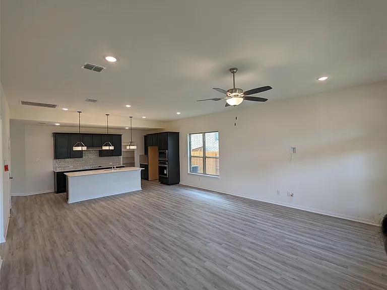 612 Silent Creek Cv — Photo 9