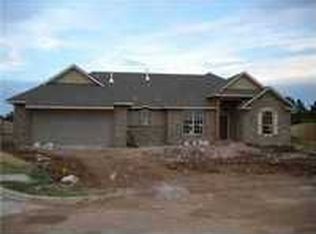 500 SW 30th Cir, Moore, OK 73160