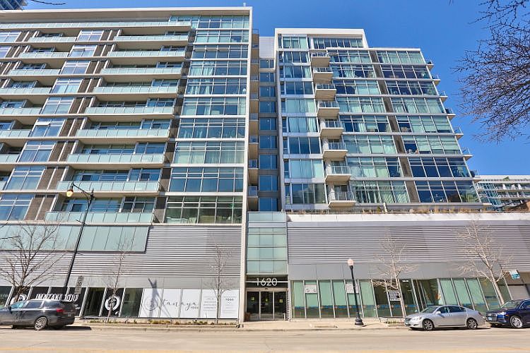 1st image of 1620 S Michigan Ave Unit 426