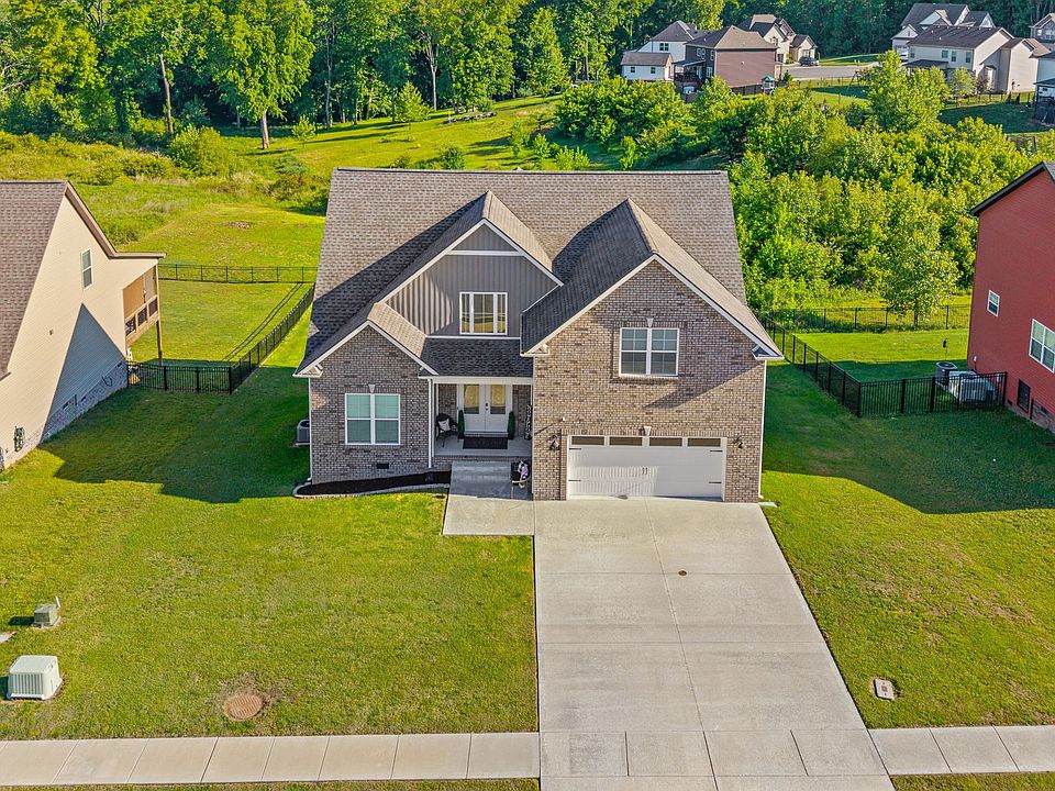 1st image of 517 Cresthaven Ln