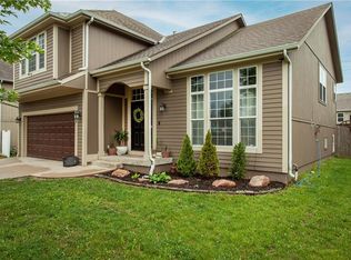 712 S Maple St, Gardner, KS 66030