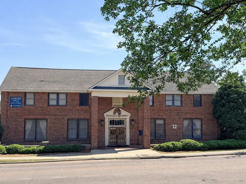 Auburn Hall