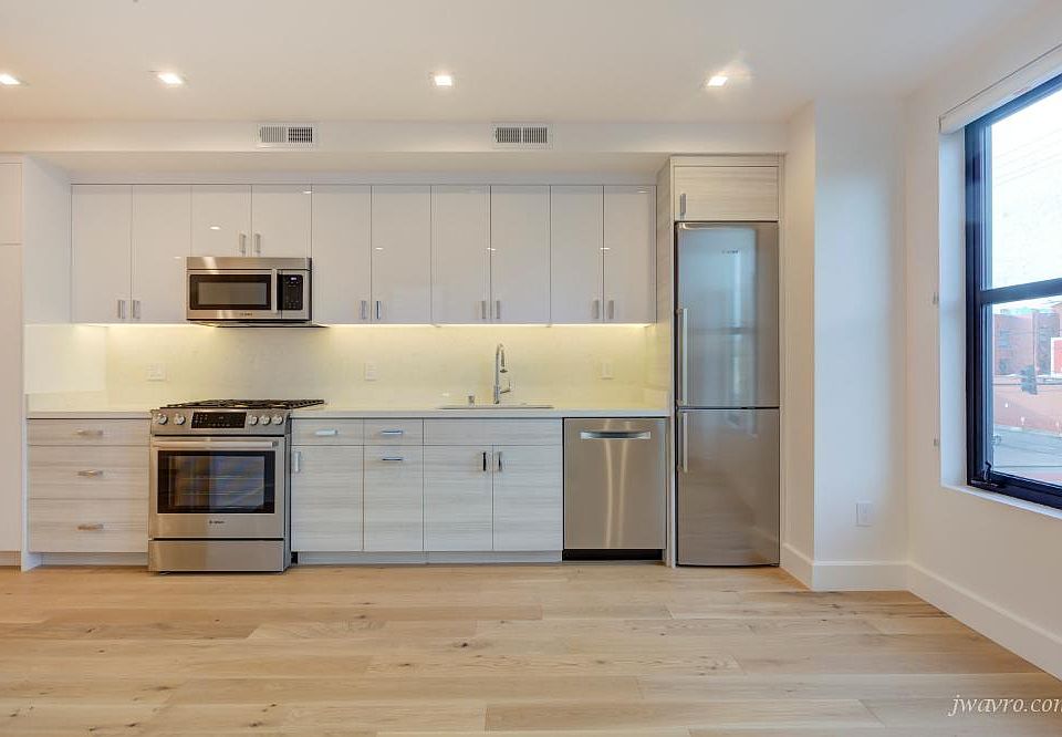1st image of 1801 Mission St #305