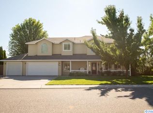 2802 Bluet Dr, West Richland, WA