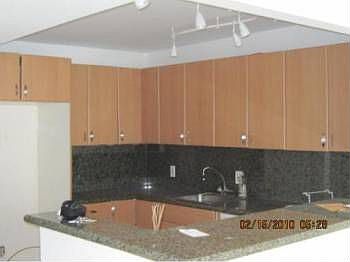 3rd image of 1228 West Ave APT 1505