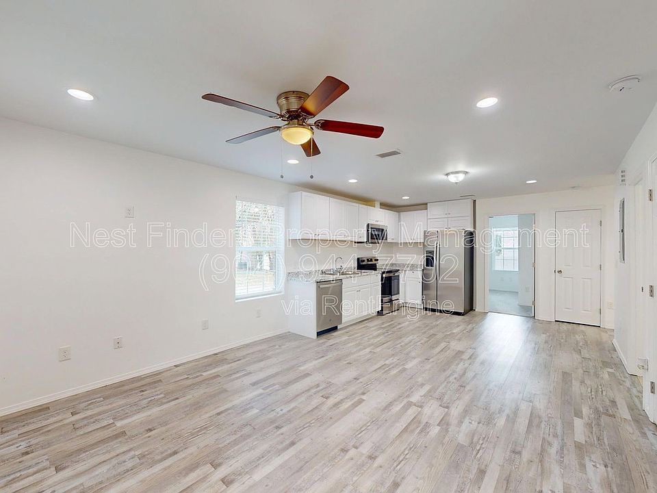 1st image of 2220 Flesher Ave