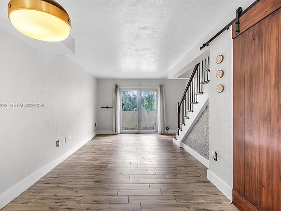 5th image of 465 Swallow Dr Unit 10