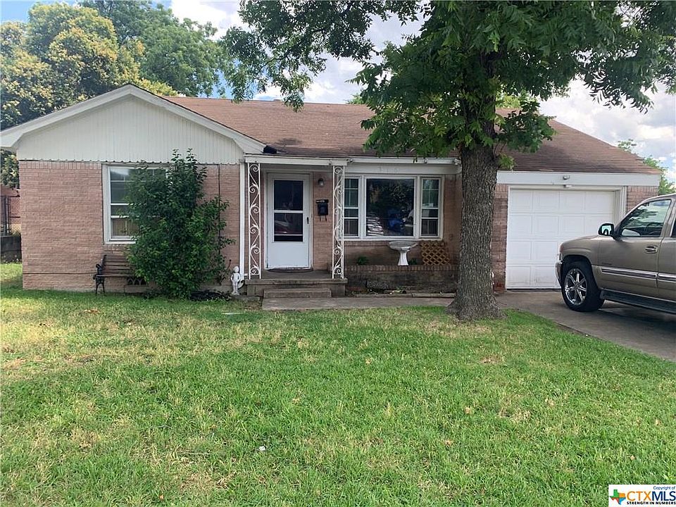 2nd image of 316 W Dean Ave