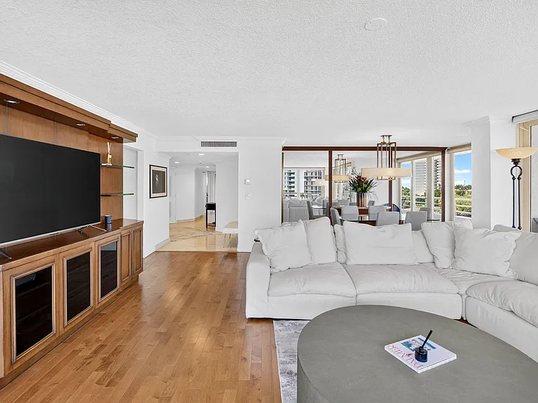 4101 N Ocean Blvd #401 — Photo 14