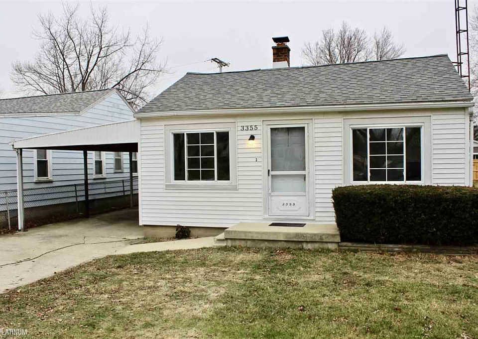 1st image of 3355 Park Dr