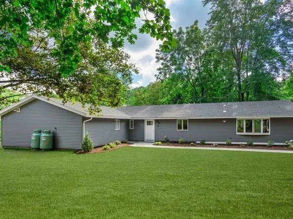 3 Emerson Rd, Wayland, MA 01778