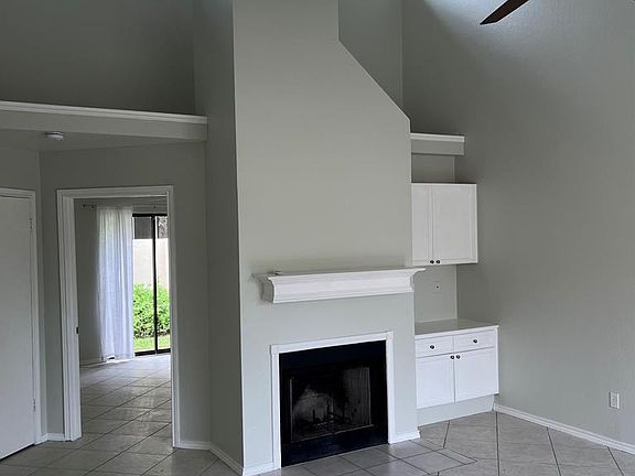 2nd image of 127 Santa Fe Dr