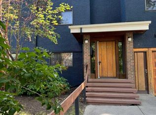 1605 N 16th Ave SW #207, Calgary, AB T3C 1A2