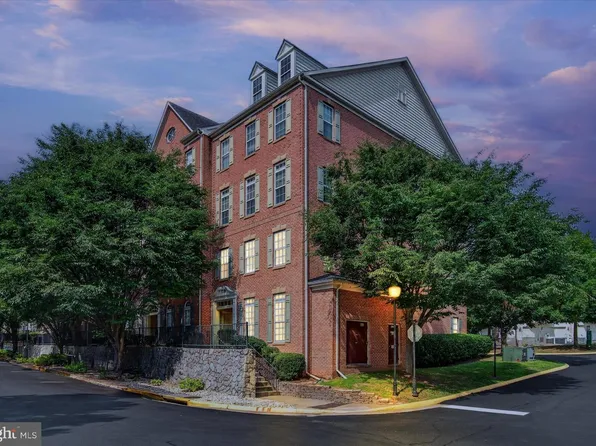15164 Lancashire Dr, Woodbridge, VA 22191