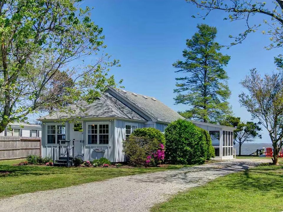 1st image of 920 Waterlily Rd