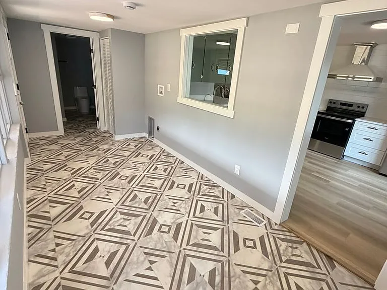 28411 Liberty Rd — Photo 42