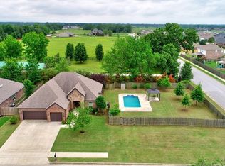 7155 Devonshire Ave, Springdale, AR 72762