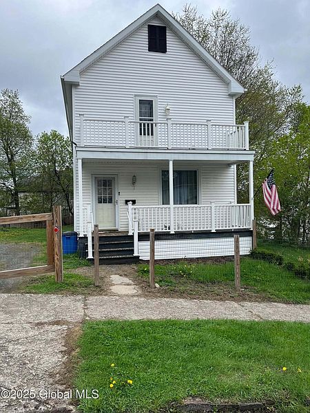 2nd image of 26 N McNab Avenue
