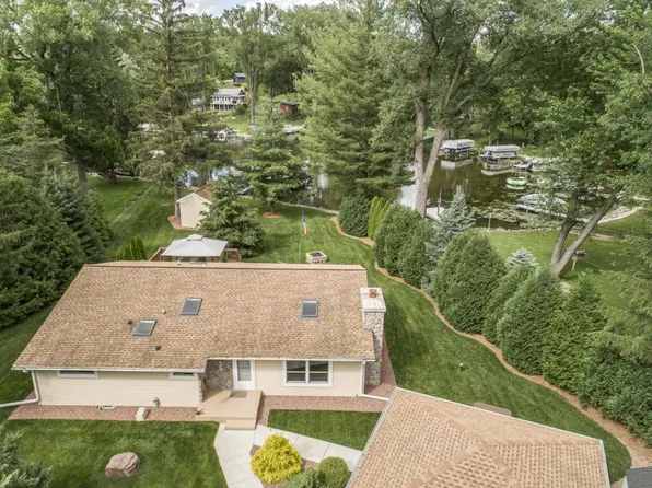 S109W34750 Jacks Bay ROAD, Mukwonago, WI 53149