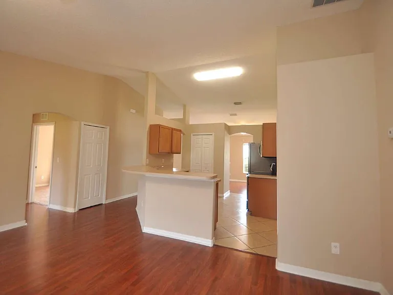 37 Louisburg Ln — Photo 7