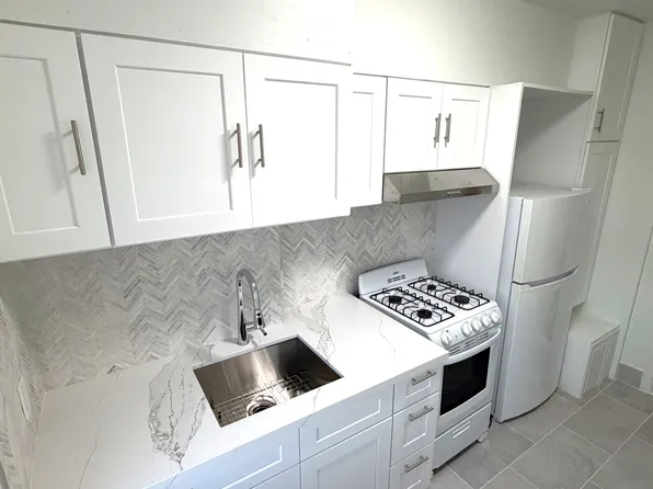 94-07 Alstyne Avenue image 1 of 19