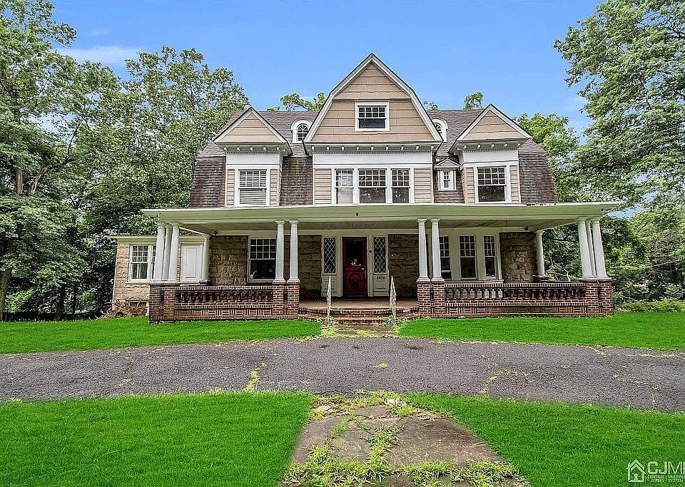 1st image of 764 Belvidere Ave