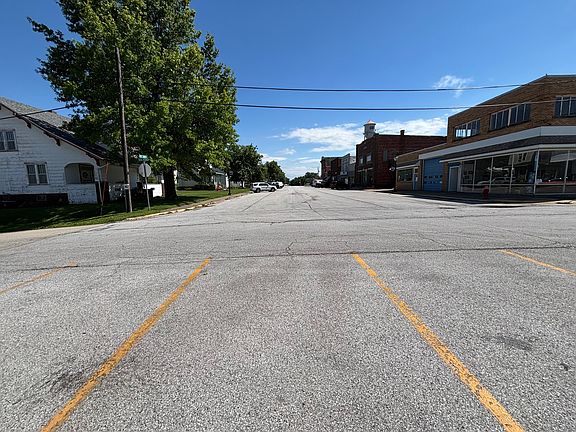 4th image of 407 10th Ave