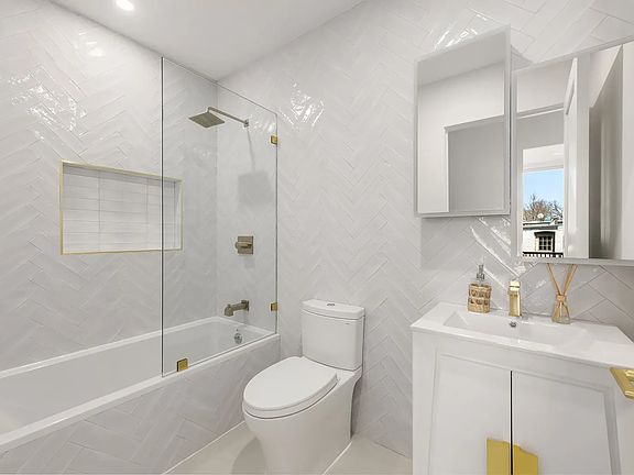 5th image of 241 16th St #4B