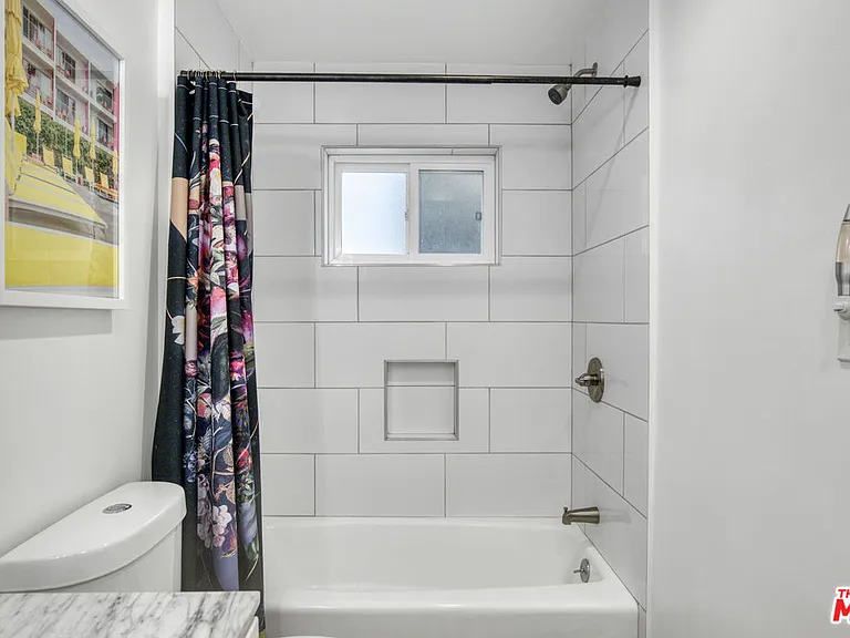 4110 Vanetta Pl — Photo 35