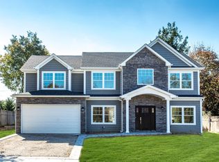 32 Renee Rd, Syosset, NY 11791