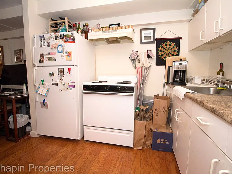 105 Chestnut St #1B — Photo 3