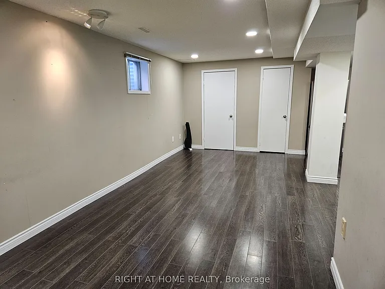 56 McCallum Dr #BASEMENT — Photo 8