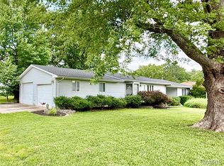319 Fillmore St, Worden, IL 62097