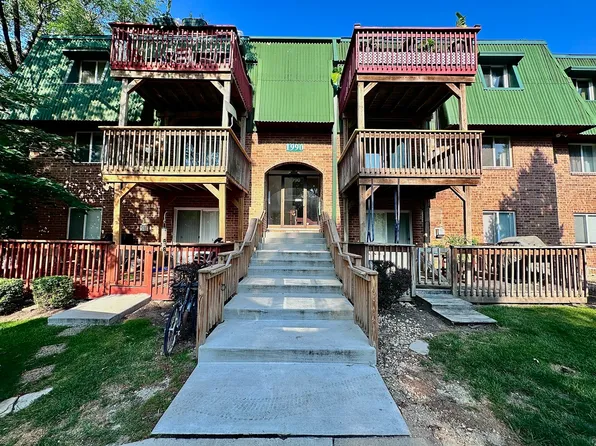 1990 Tall Oaks Dr APT 2B, Aurora, IL 60505
