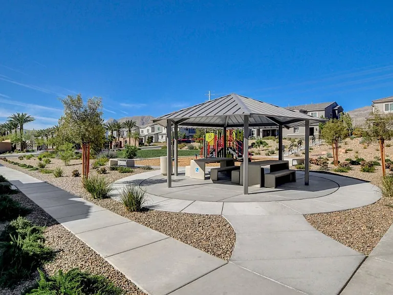 10772 Paget Ct — Photo 40