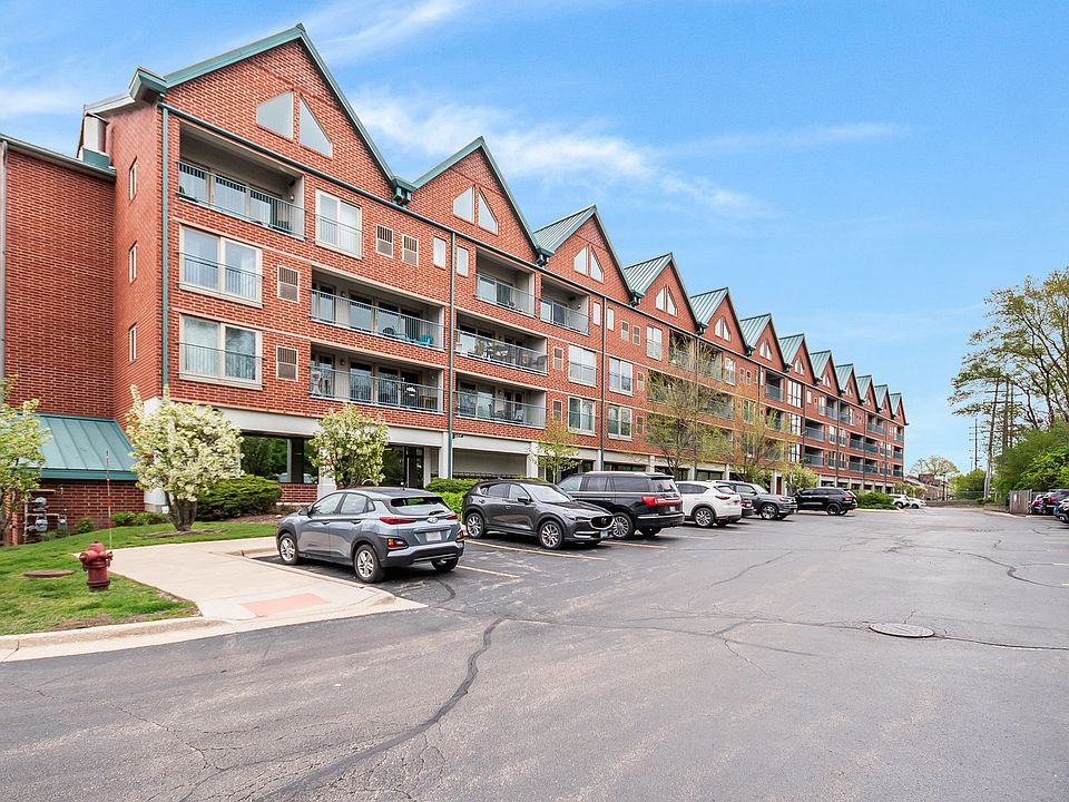 1st image of 1111 Burlington Ave Unit 404