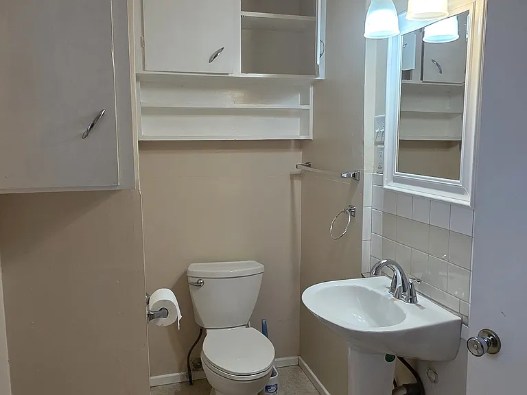 2117 Grand Ave — Photo 12