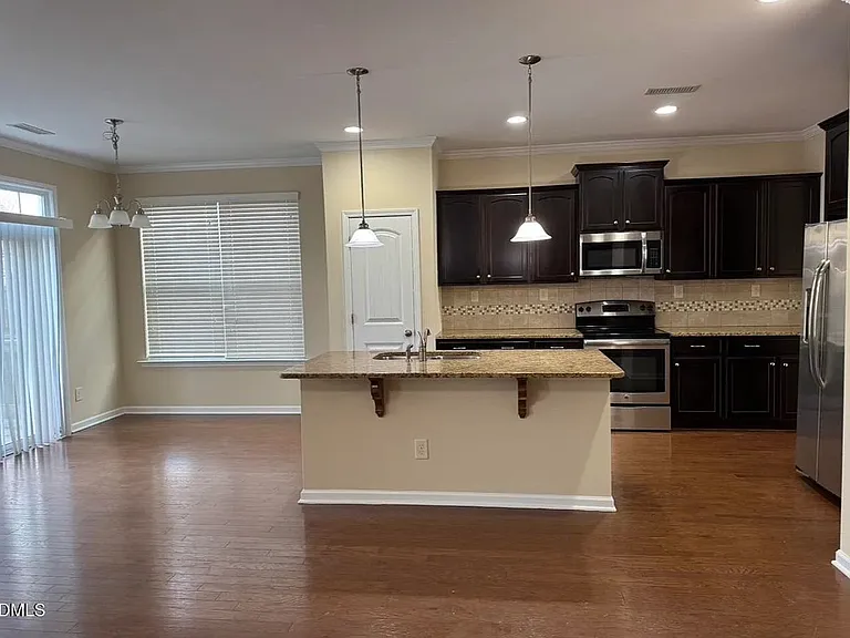 4248 Brintons Cottage St — Photo 11