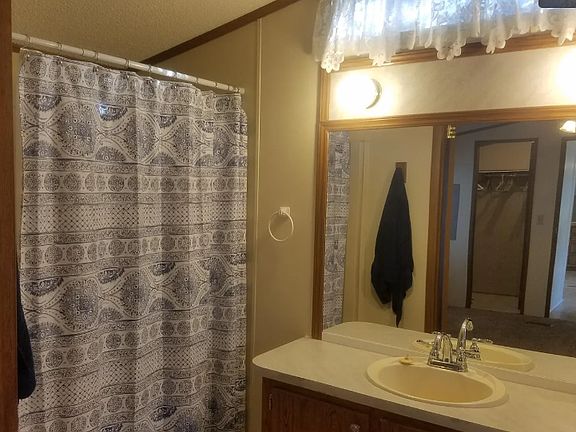 Large private bathroom off of the largest bedroom.