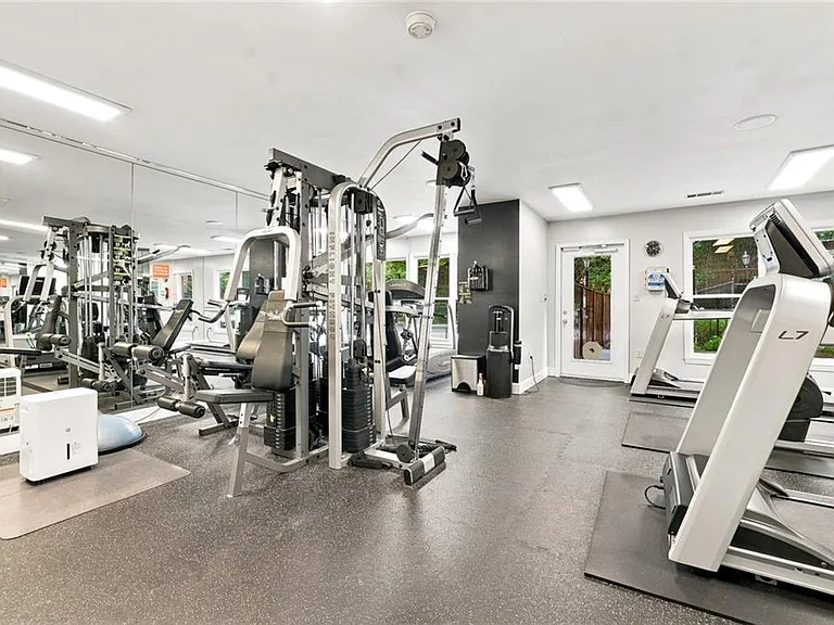 2865 Lenox Rd NE #210 — Photo 28