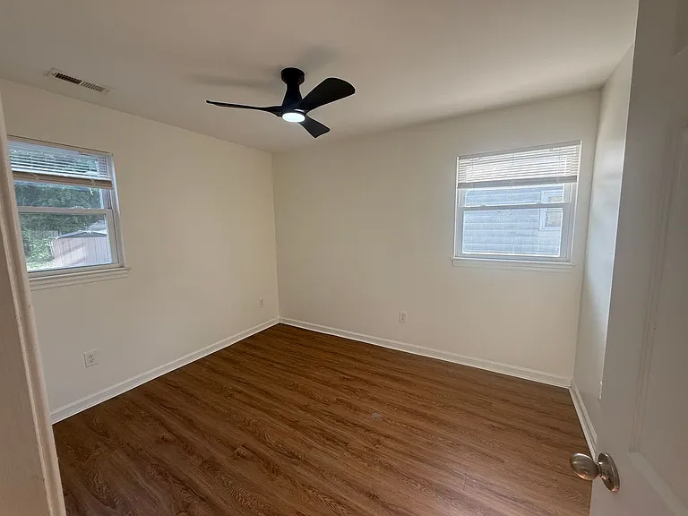 739 Waukesha Ave — Photo 12