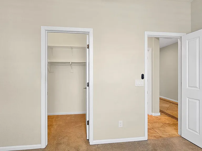 16374 W Amelia Dr — Photo 17